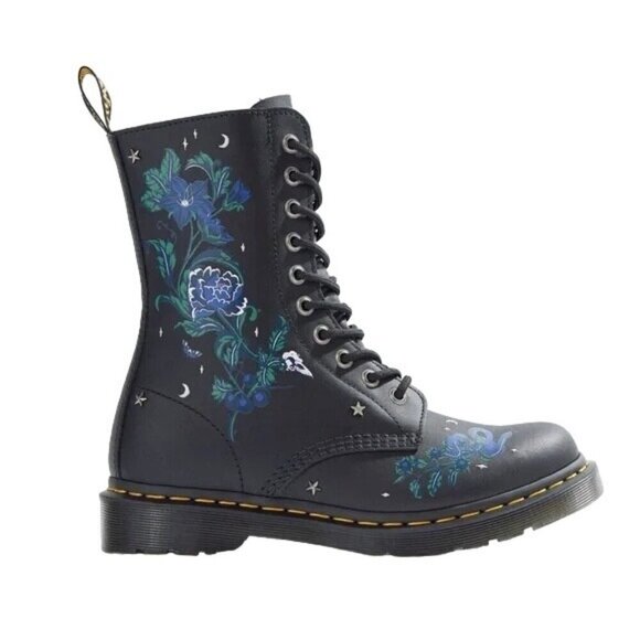Dr. Martens Shoes - NEW Doc Dr. Marten’s 1490 Mystic Garden Floral Black Boots EU 37 US 6 Women's